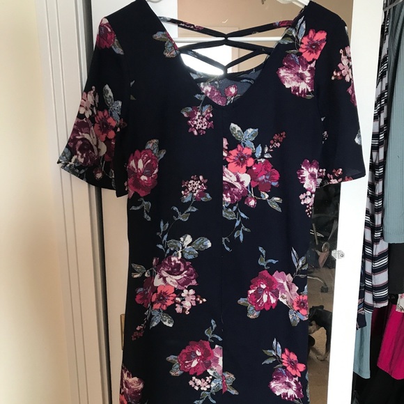 Navy floral dress - Picture 3 of 3